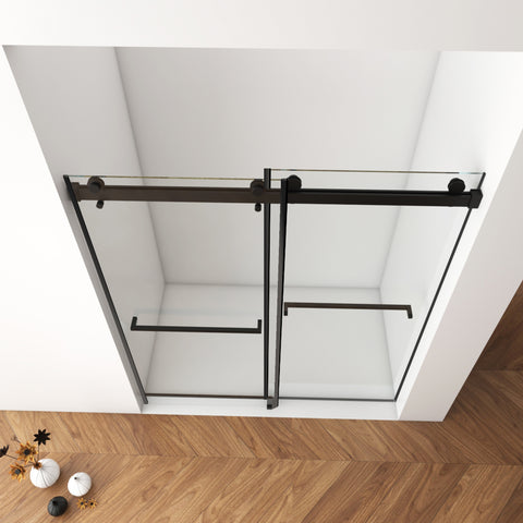 Porte de douche coulissante double sans cadre (142 à 152 cm de largeur x 178 cm de hauteur), verre feuilleté de 8 mm (5/16 po), verre trempé de qualité supérieure, revêtement double face facile à nettoyer, finition noir mat avec tampon. 