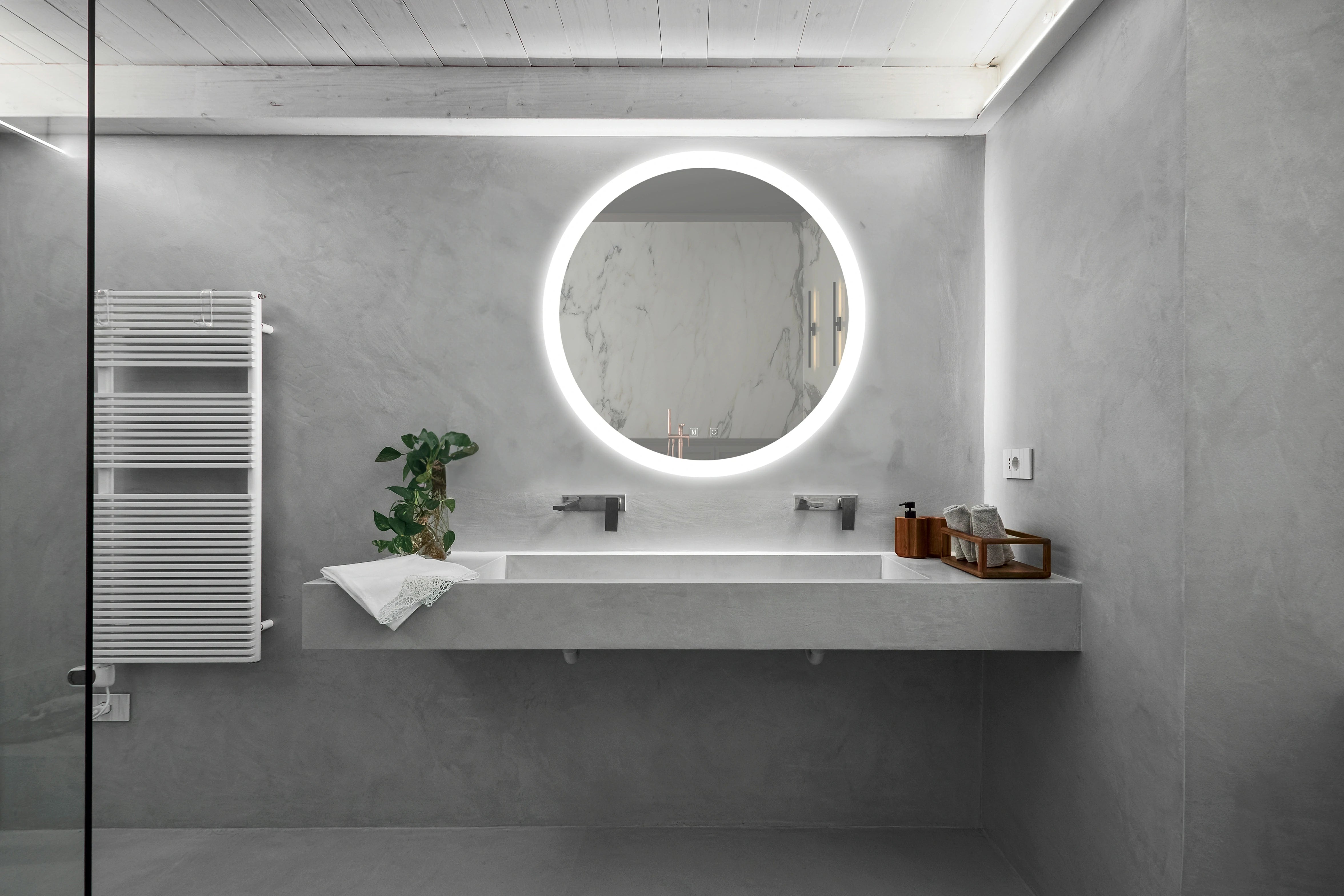 32 Zoll Badezimmer-Kosmetikspiegel mit LED-Beleuchtung, beschlagfrei, dimmbar, CCT einstellbar, IP54 wasserdicht
