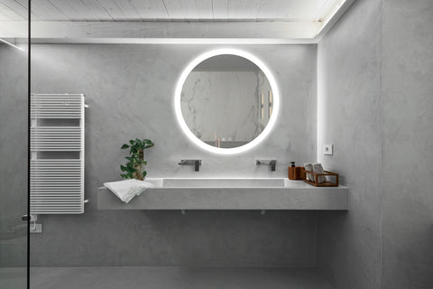 32 Zoll Badezimmer-Kosmetikspiegel mit LED-Beleuchtung, beschlagfrei, dimmbar, CCT einstellbar, IP54 wasserdicht