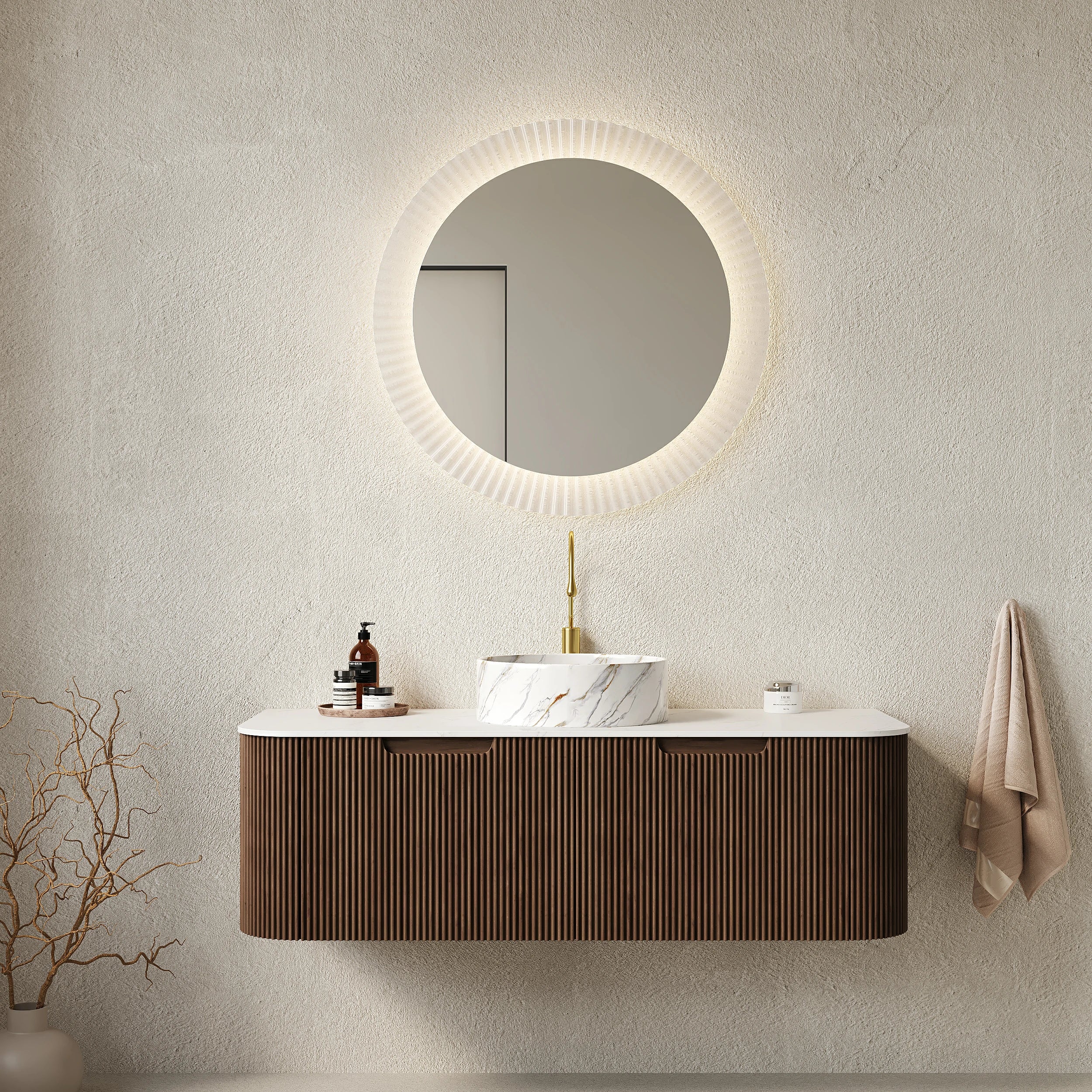 AISU Badezimmer-Waschtisch mit geschwungenen Kanten und gestreiftem Design, zur Wandmontage, mit weißem Keramikwaschbecken mit Steinmuster, vormontiert, Farbe dunkle Walnussholzmaserung